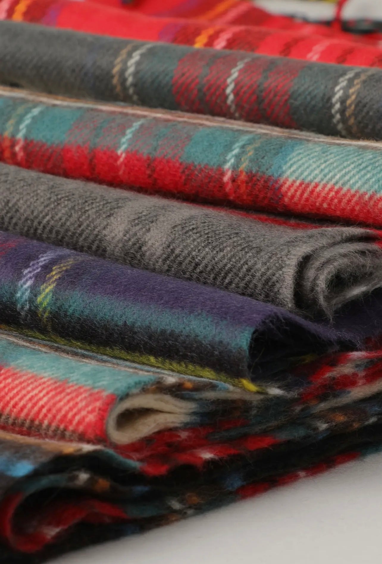 Giant Check Cashmere Feel Mufflers - Warm Plaid Scarf for All Seasons