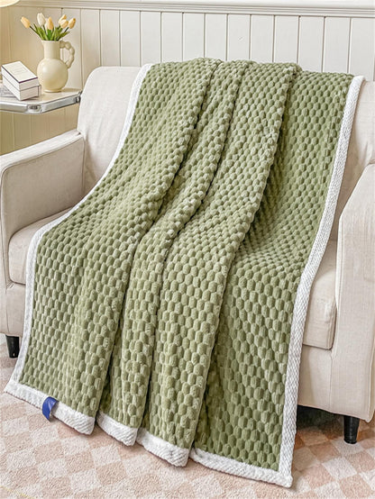 1pc Flannelette Blanket, Modern Green Contrast Binding Blanket For Bed