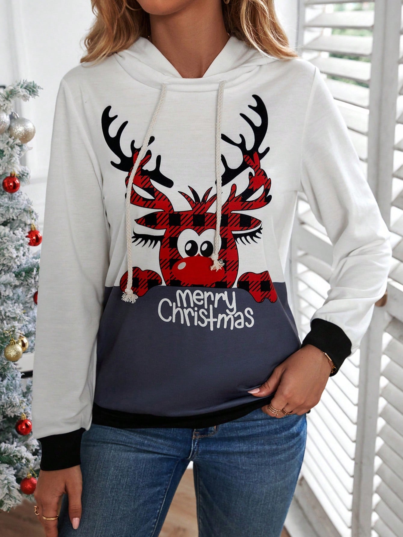 Essnce Christmas Print Drawstring Hoodie