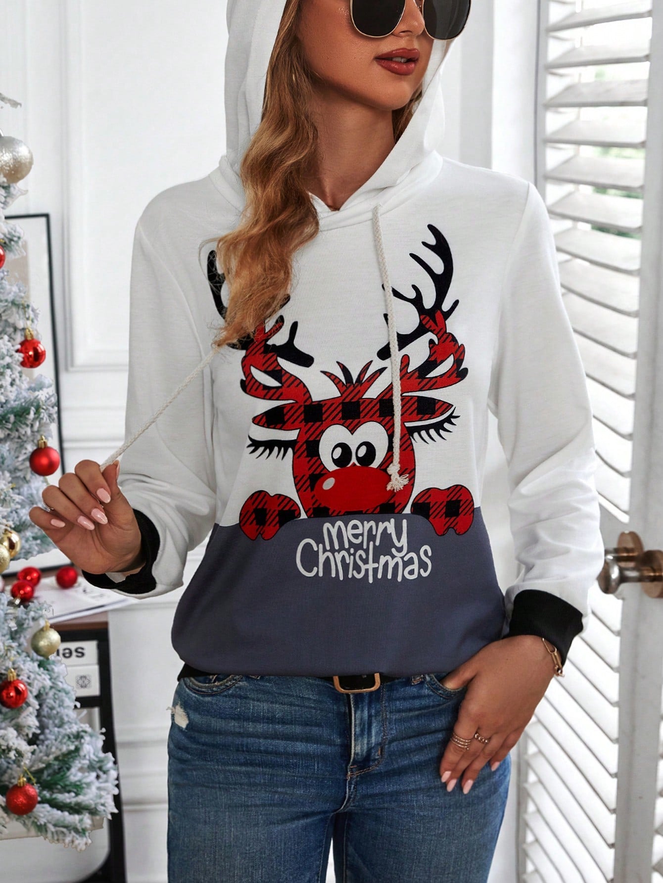 Essnce Christmas Print Drawstring Hoodie