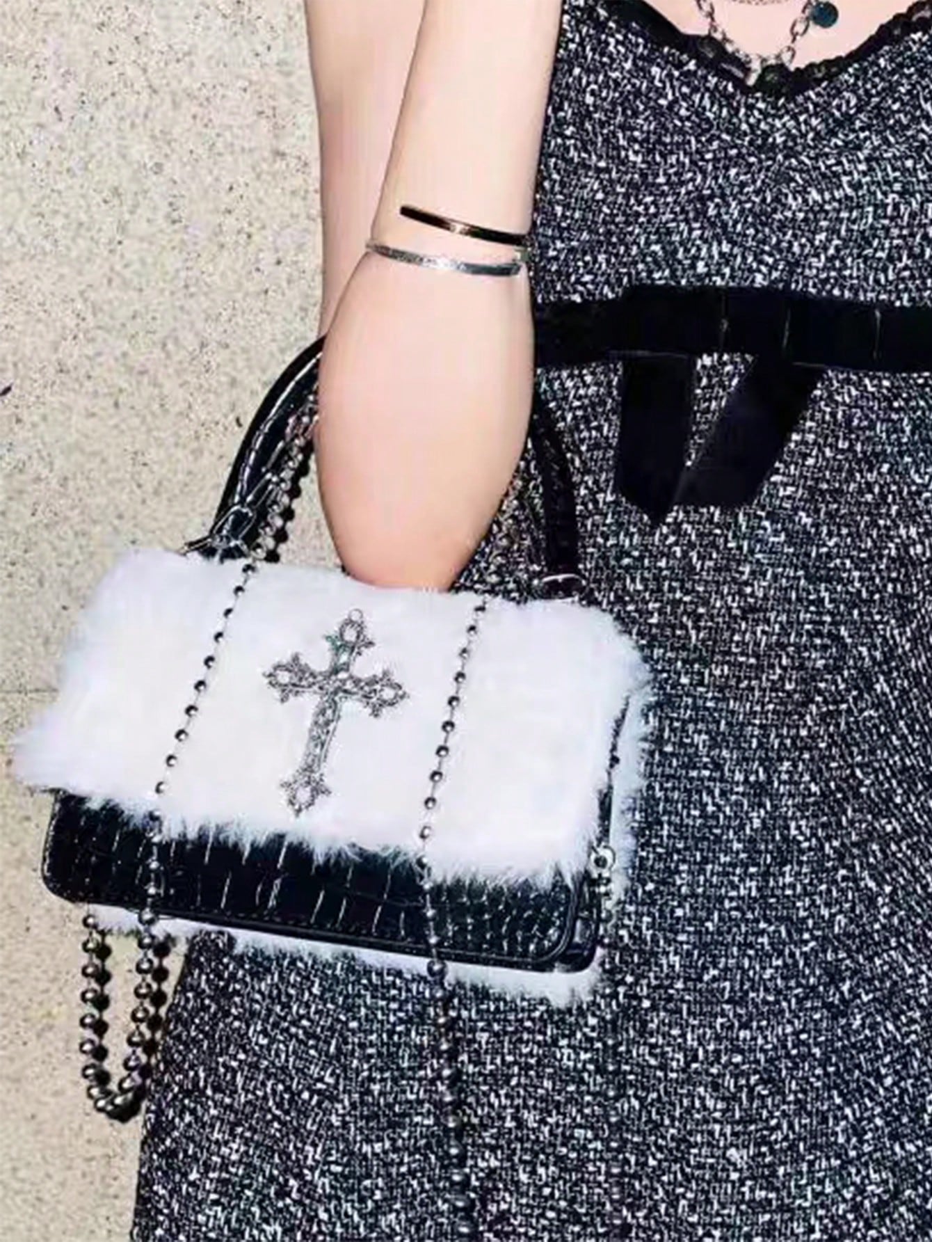 Ladies contrast new fashion crocodile pattern celebrity cross with PU chain