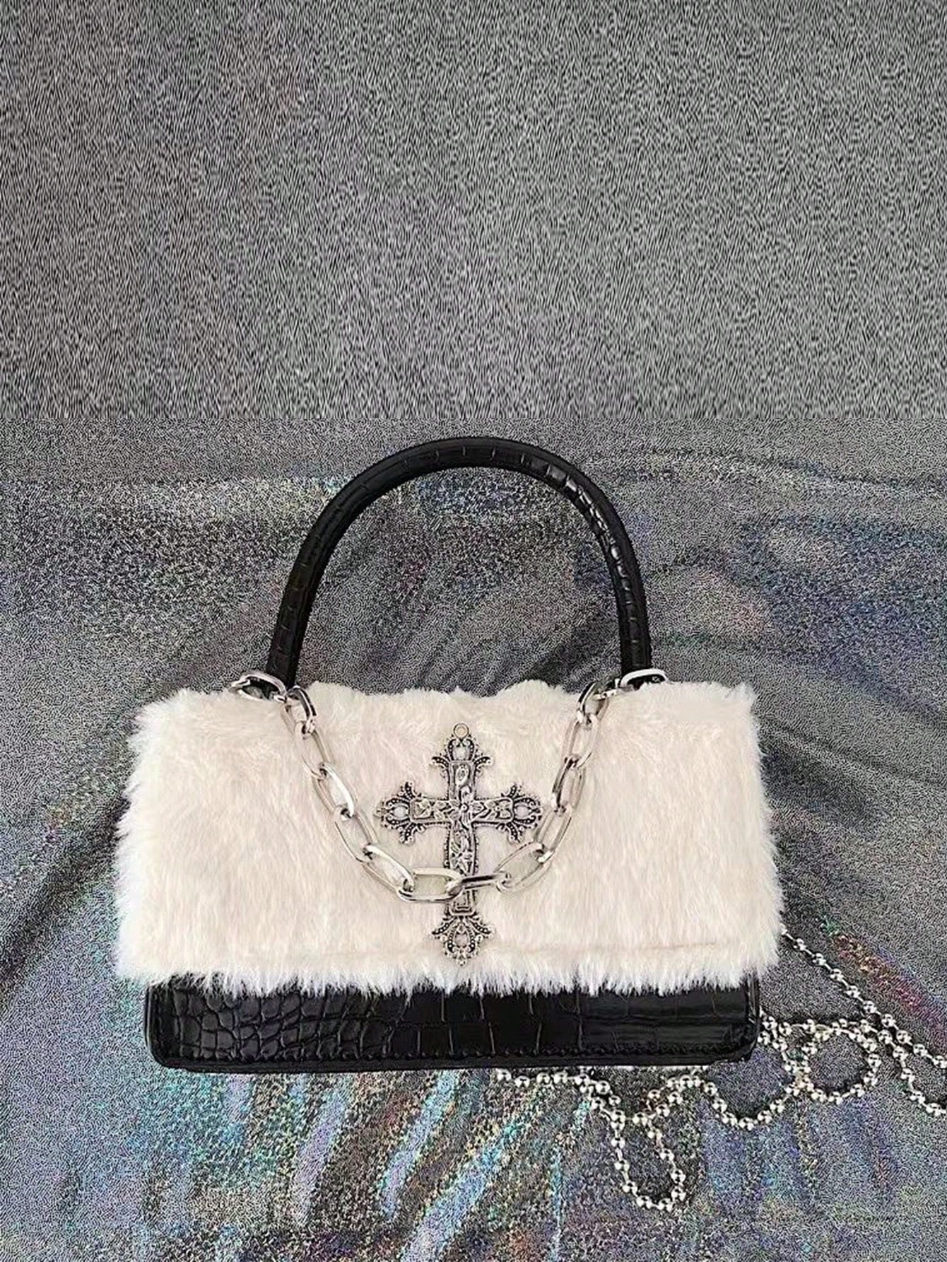 Ladies contrast new fashion crocodile pattern celebrity cross with PU chain