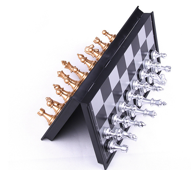 Medieval Magnetic Chess Set With High Quality Chessboard