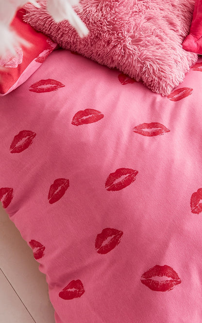 Sassy B Pouting Lips Double Duvet Set