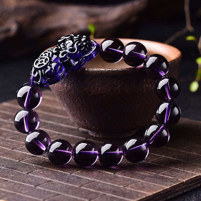 Armband aus Naturstein-Amethyst-Perlen