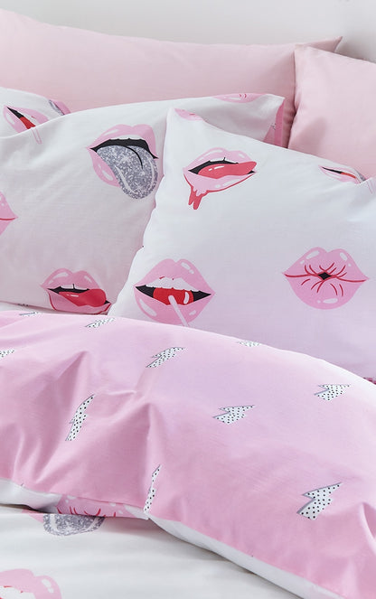 Sassy B Pouting Lips Double Duvet Set