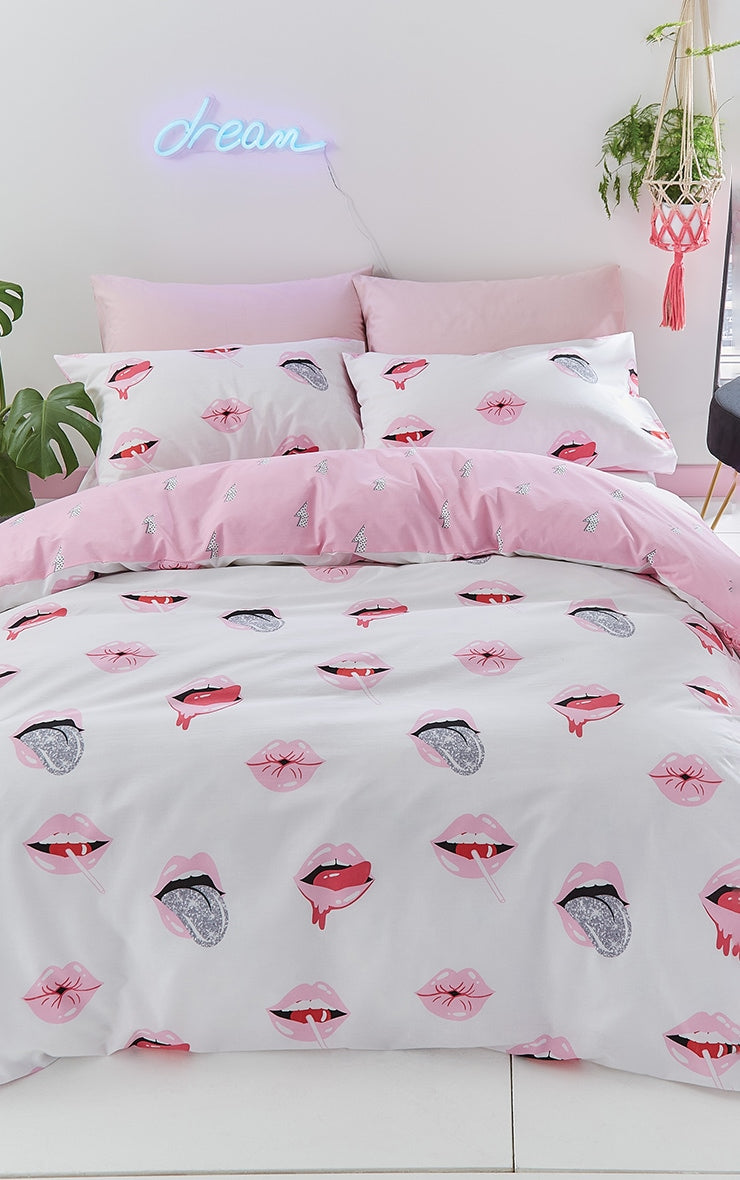 Sassy B Pouting Lips Double Duvet Set