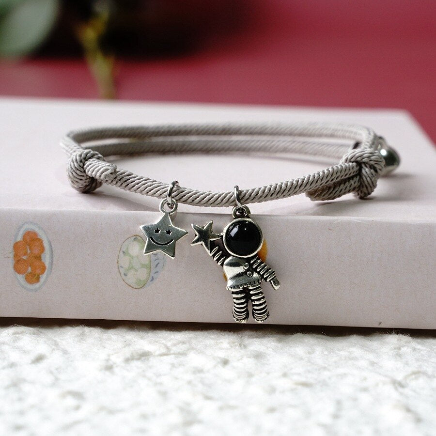 2Pcs/set Couple Bracelet Magnetic Attraction Charm Bracelet