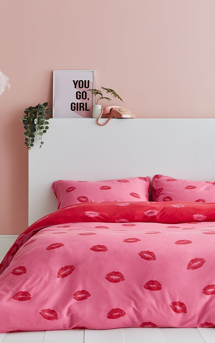 Sassy B Pouting Lips Double Duvet Set