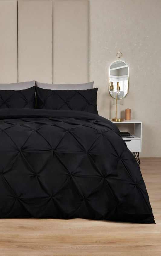 Black Pleated Double Duvet Set