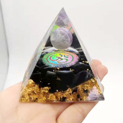 Baum des Lebens Orgonit Pyramidenform Amethyst Peridot Heilkristall