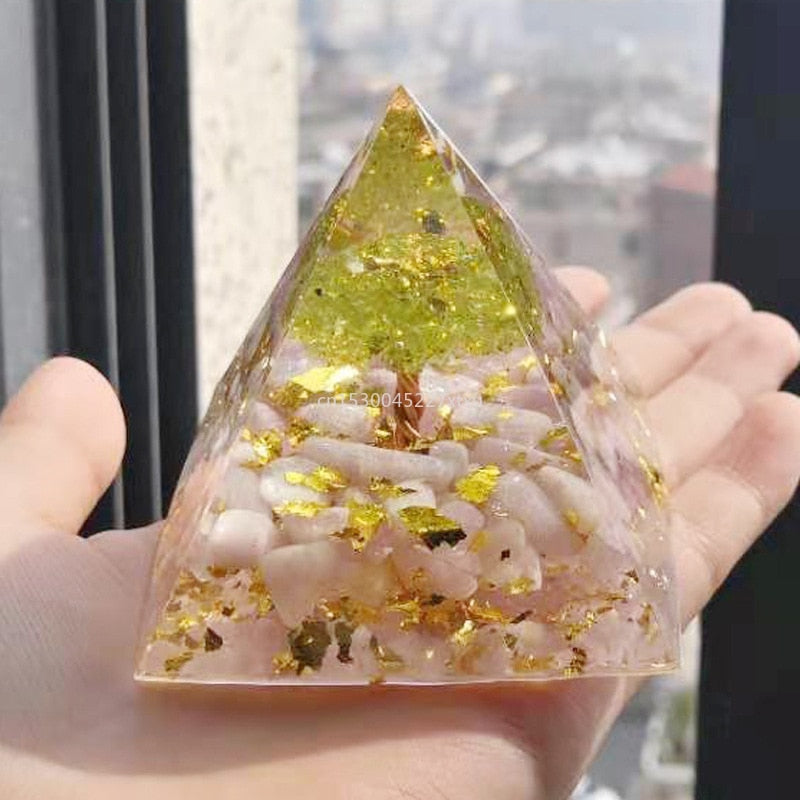 Baum des Lebens Orgonit Pyramidenform Amethyst Peridot Heilkristall