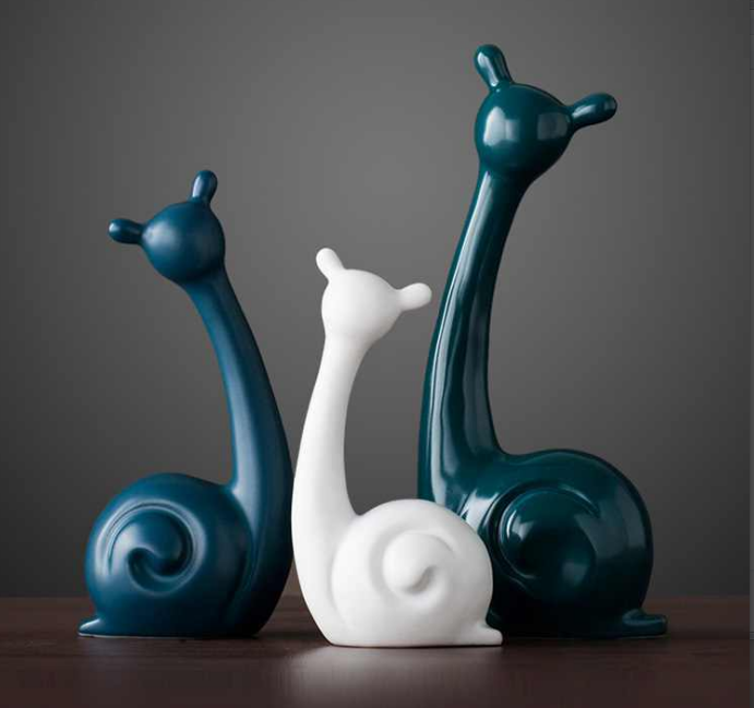 Matte Glaze Snail Family