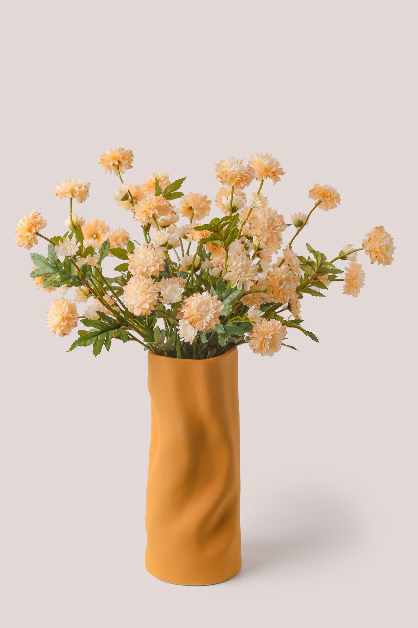 Matte handgefertigte Vase